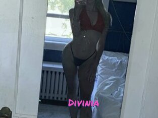 Divinia